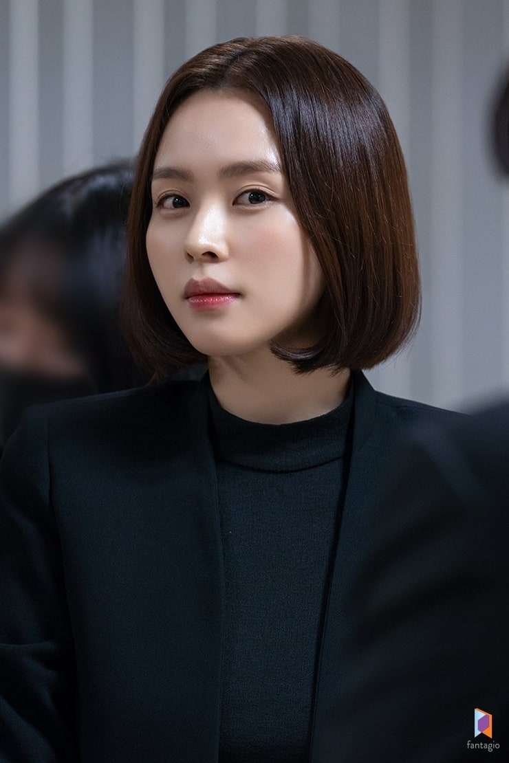 Choi Yoon-Ra
