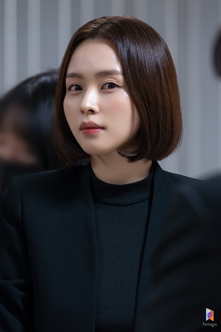 Picture of Choi Yoon-Ra