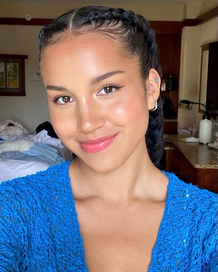 Sofia Wylie Sofia Wylie