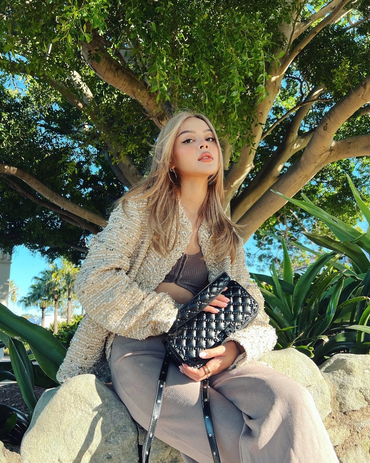 Lily Maymac