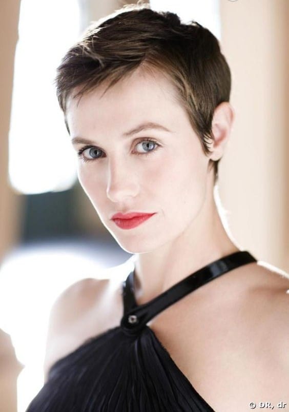 Cécile De France