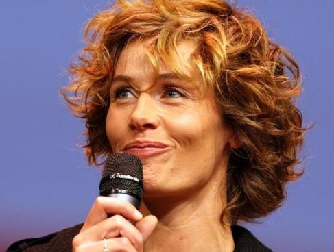 Cécile De France