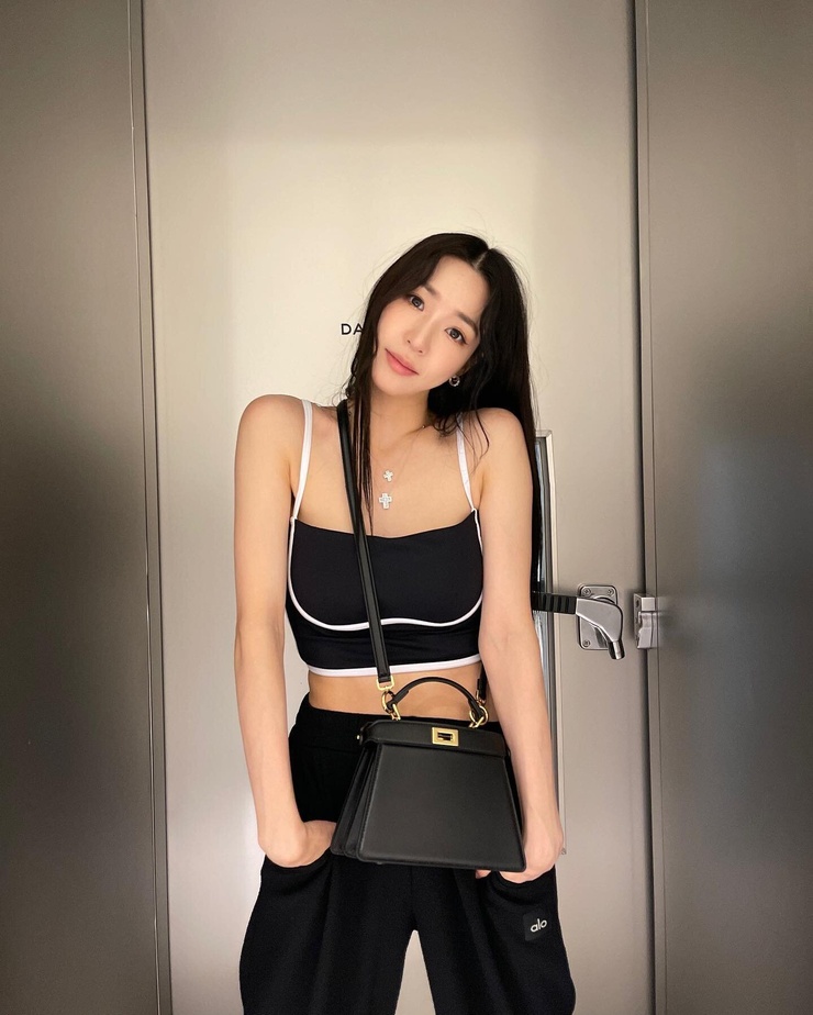 Hwang Mi-Young
