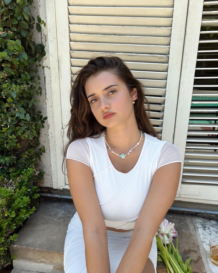 Sarah Curr Sarah Curr