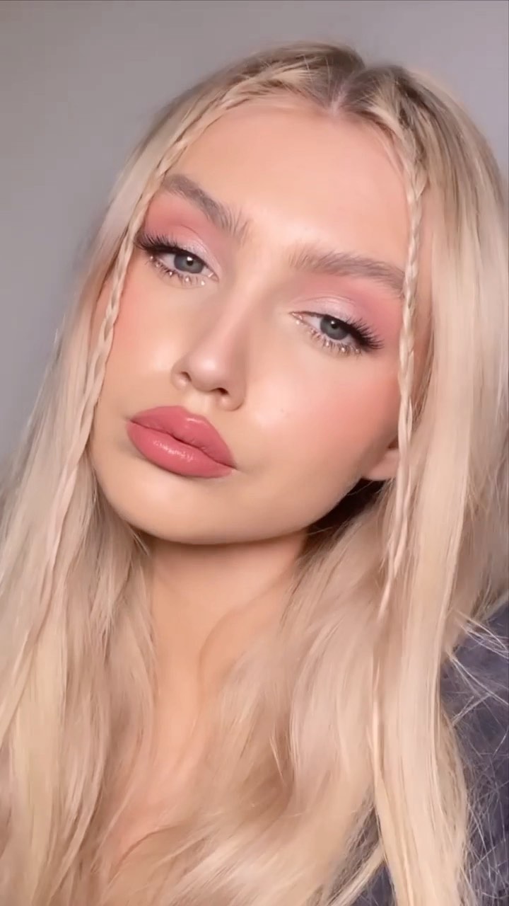 Lizzy Turner