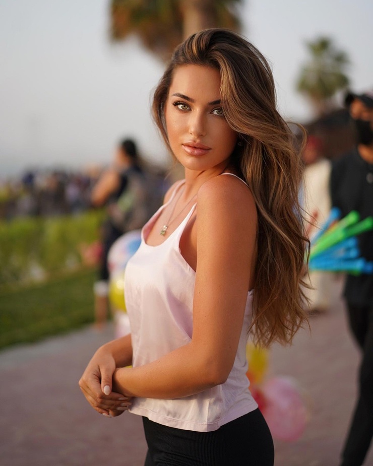 Izabela Ion Izabela Ion