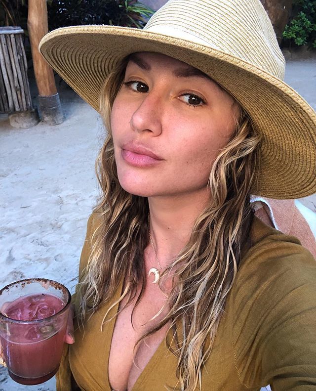 Picture of Amy Leigh Andrews.