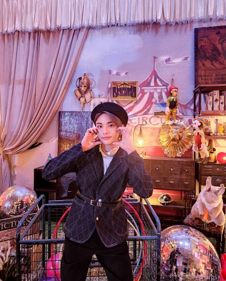 Hyun-Jin Hwang