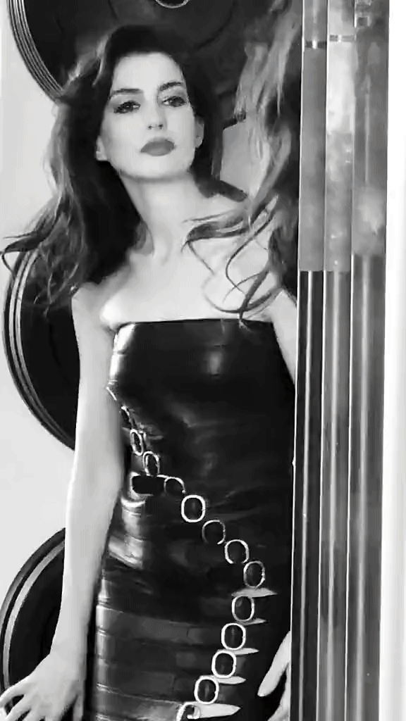 Anne Hathaway