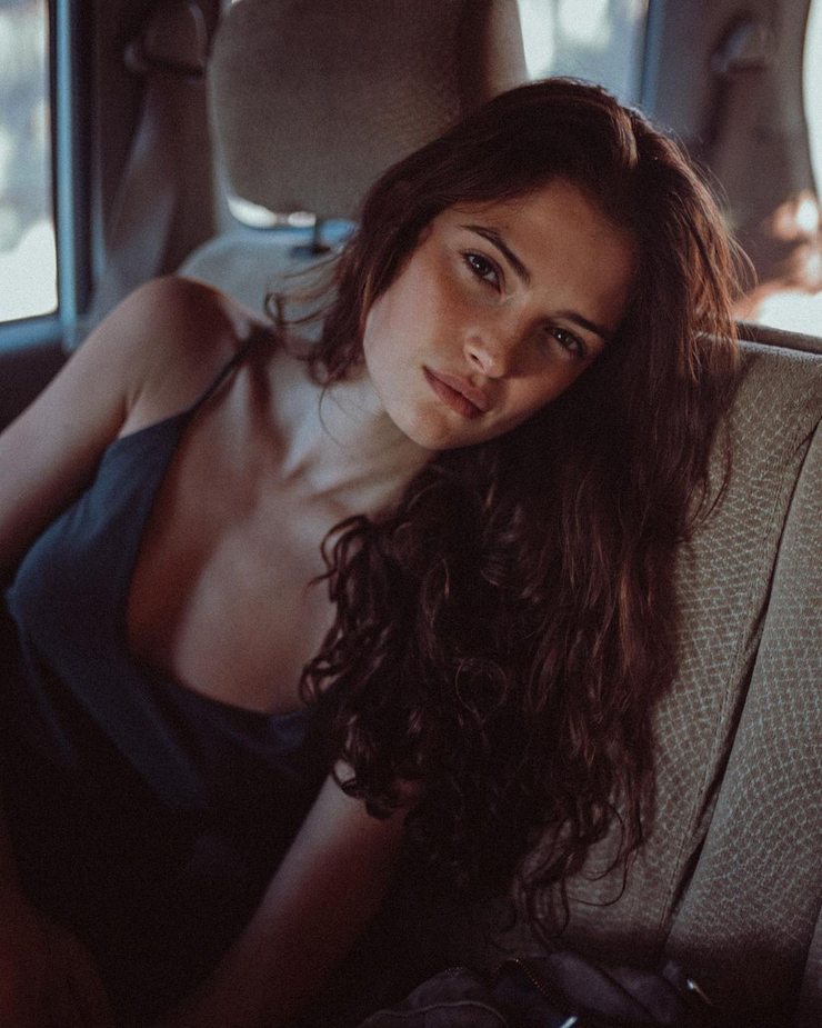 Eve Dumon