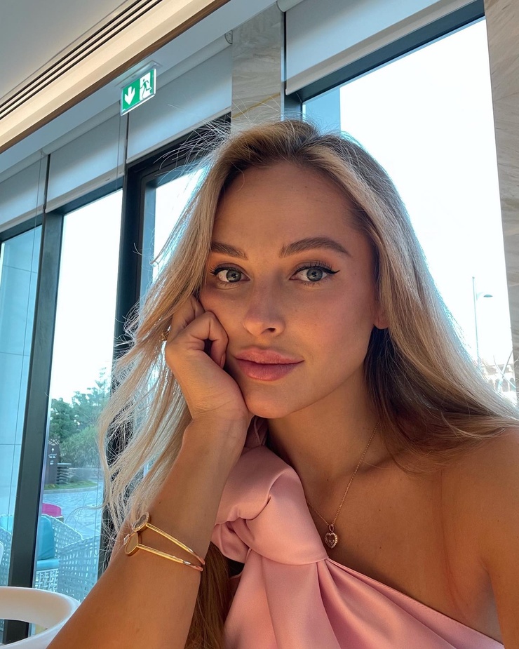 Victoria Tsuranova Victoria Tsuranova