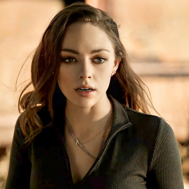 Danielle Rose Russell