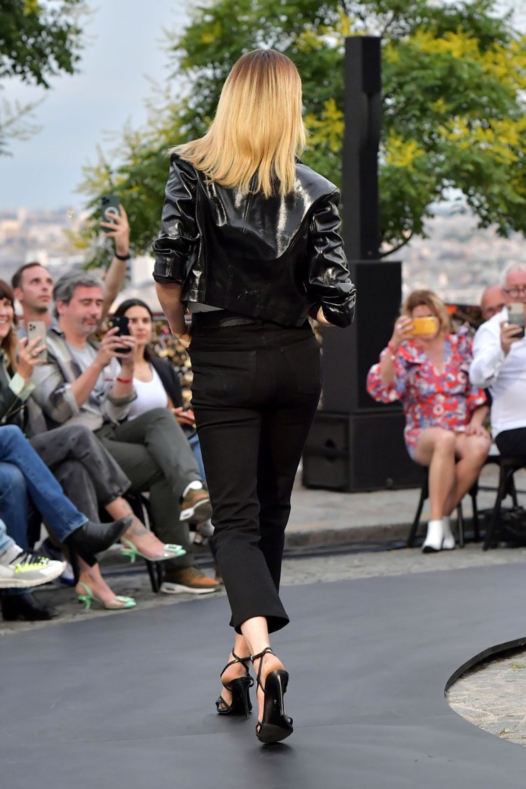 Cara Delevingne Cara Delevingne