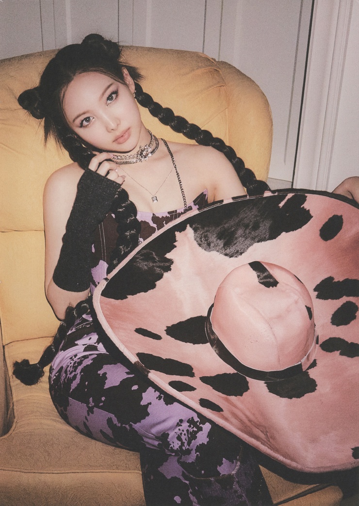 Im Nayeon
