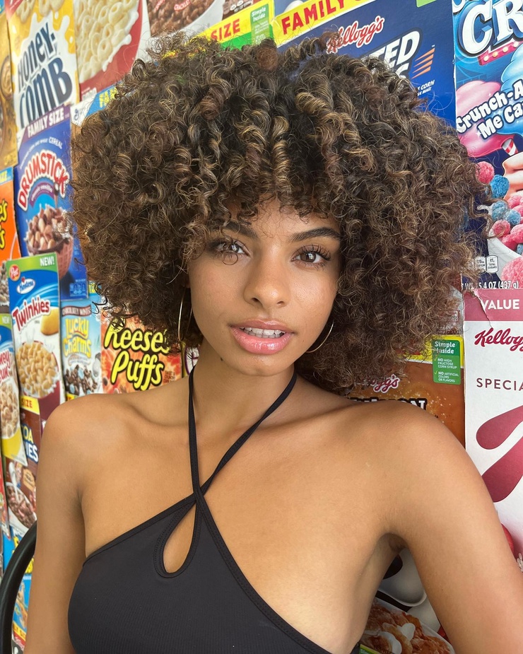 Ally Renee