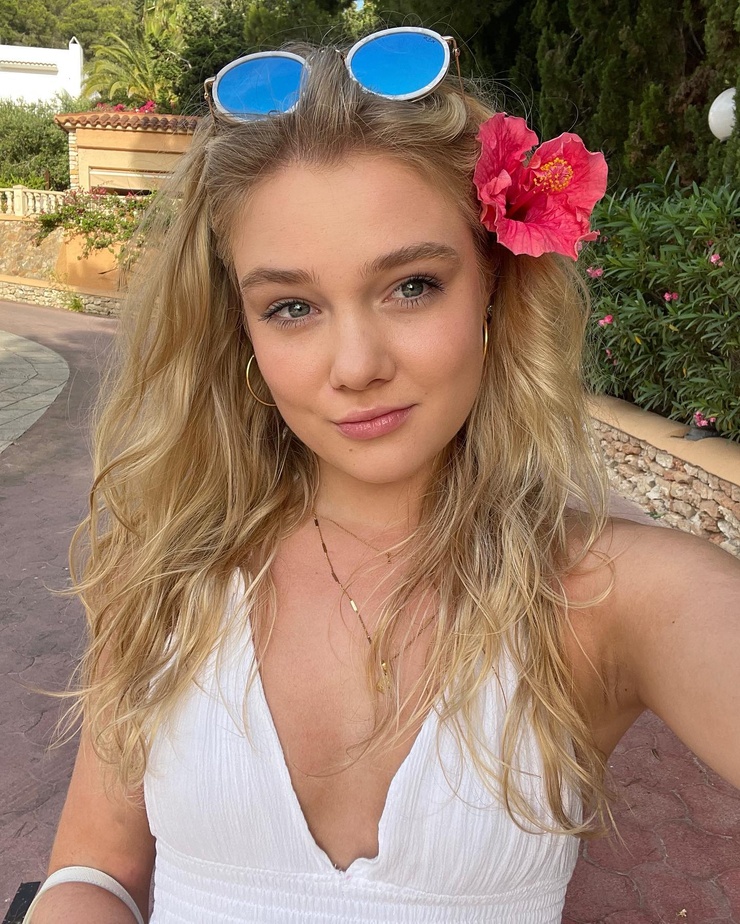 Chiara Tews Chiara Tews