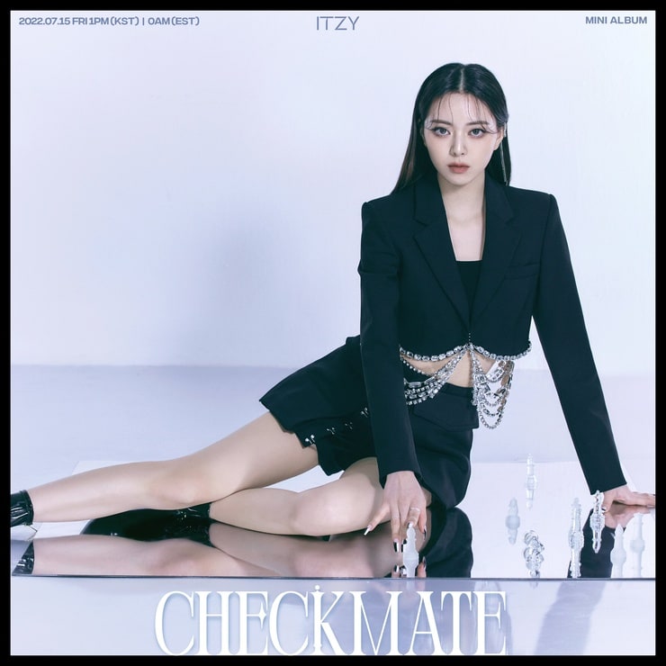 Yuna (ITZY)