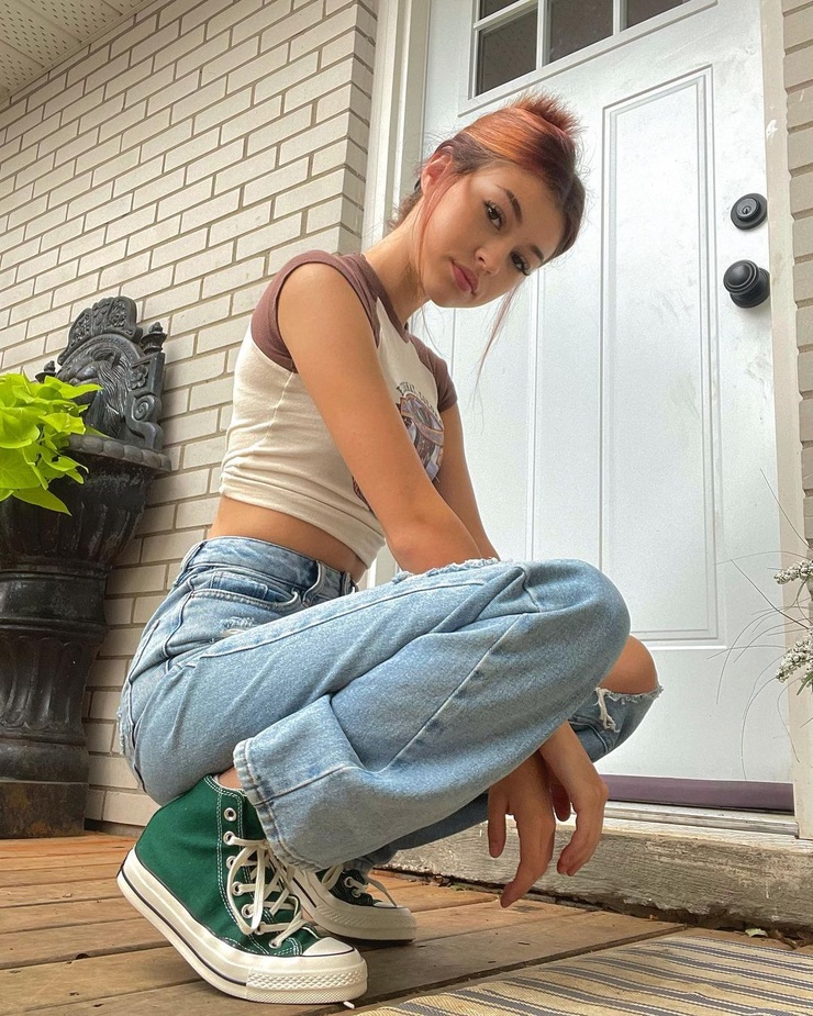 Ava Rose Beaune
