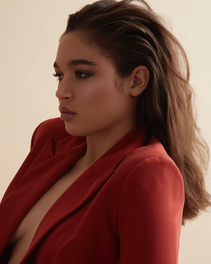 Ella Cuba