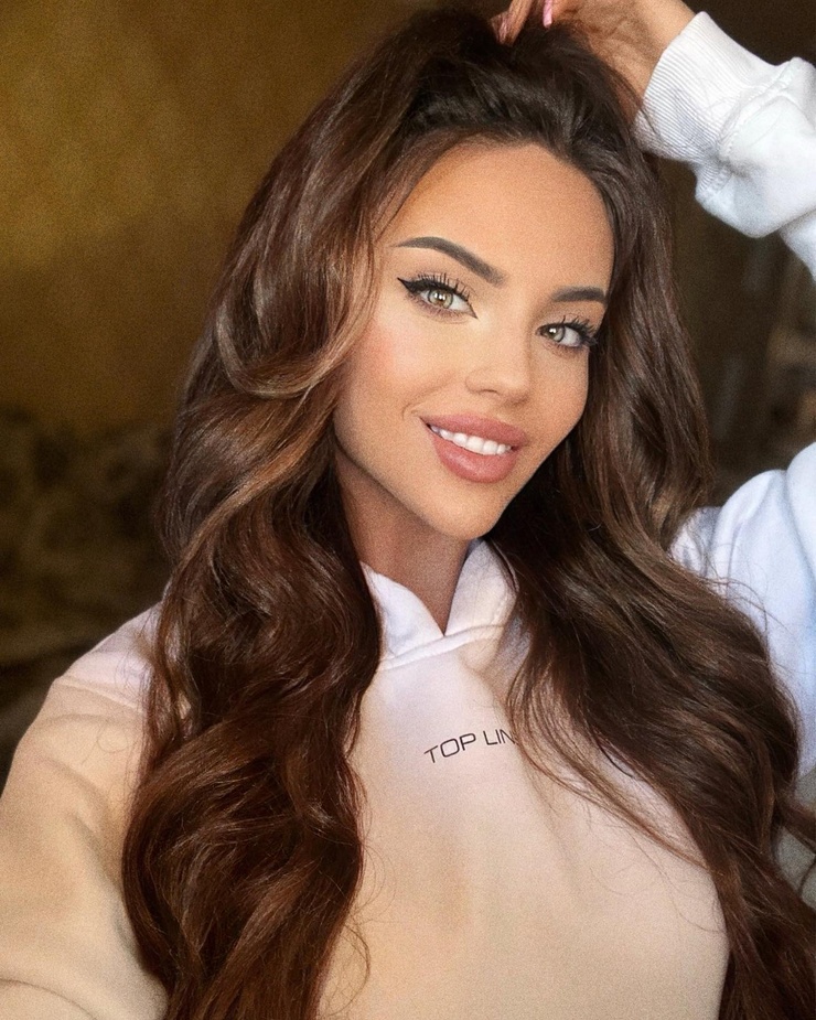 Anastasia Taylakova Anastasia Taylakova