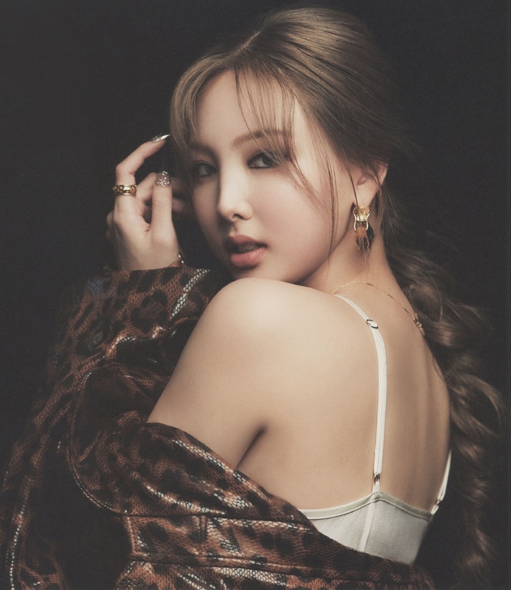 Im Nayeon