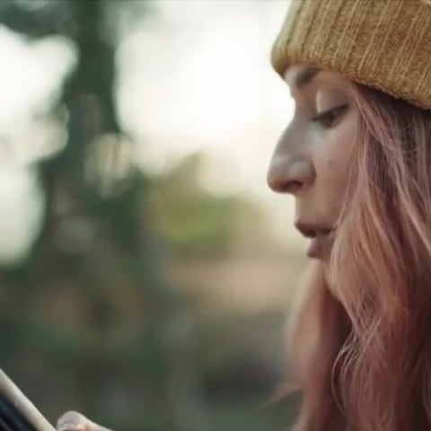 Troian Bellisario