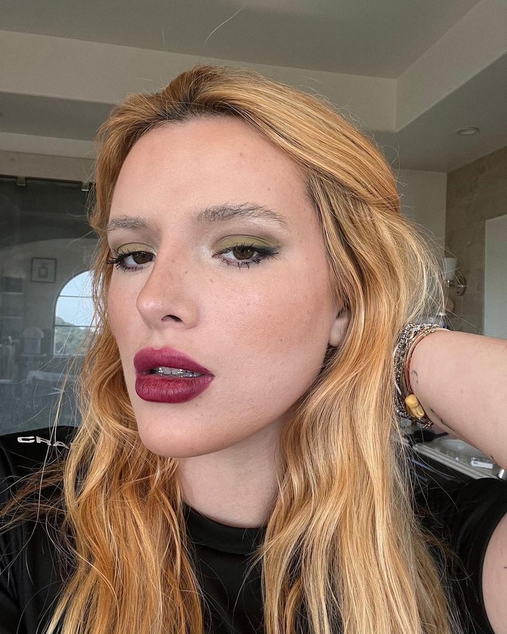 Bella Thorne picture