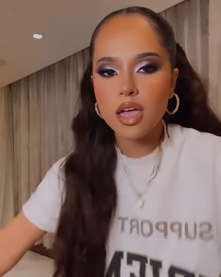 Becky G.