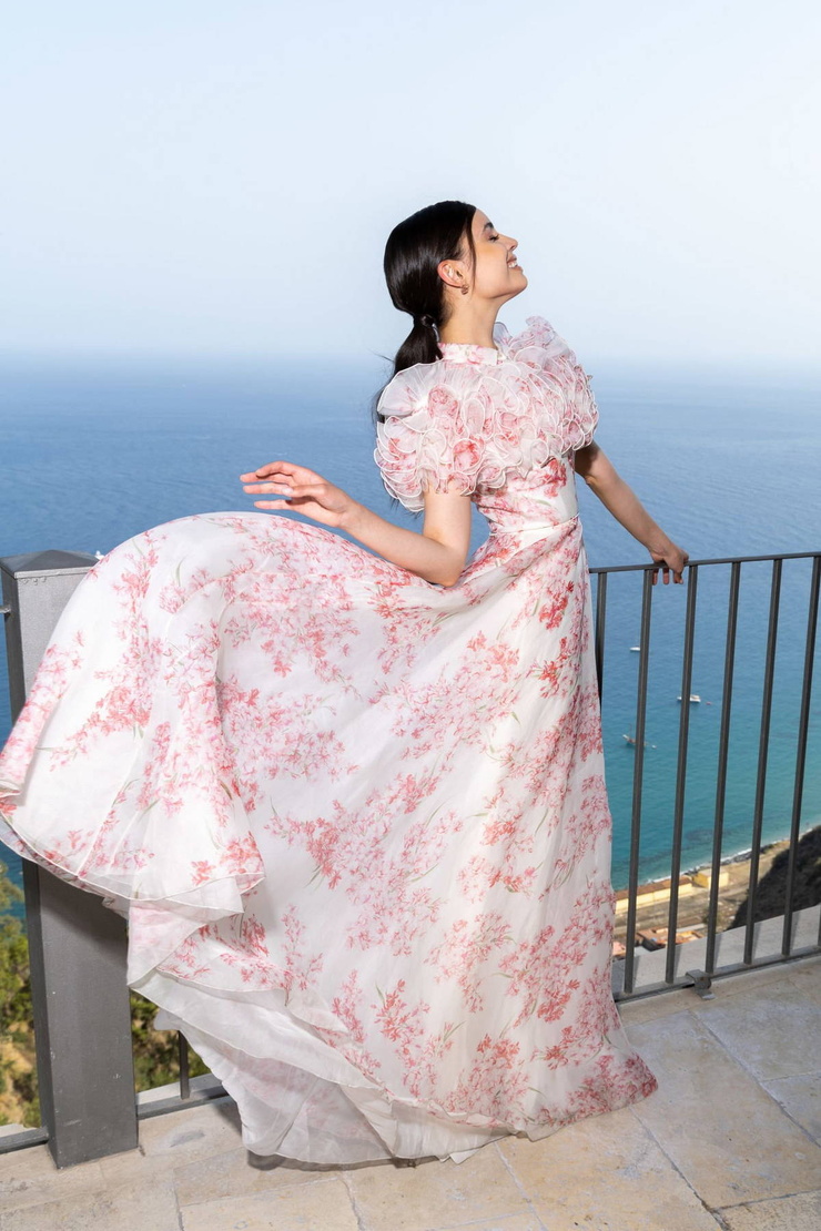 Sofia Carson