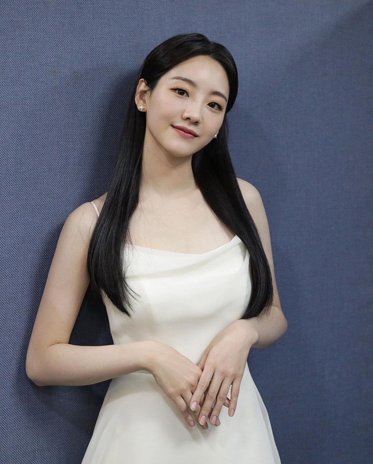 Cho Yi Hyun