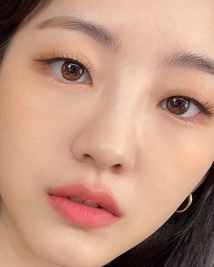 Cho Yi Hyun