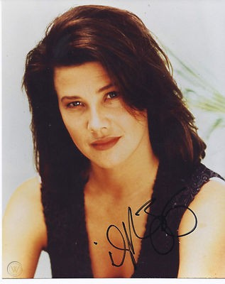 Daphne Zuniga