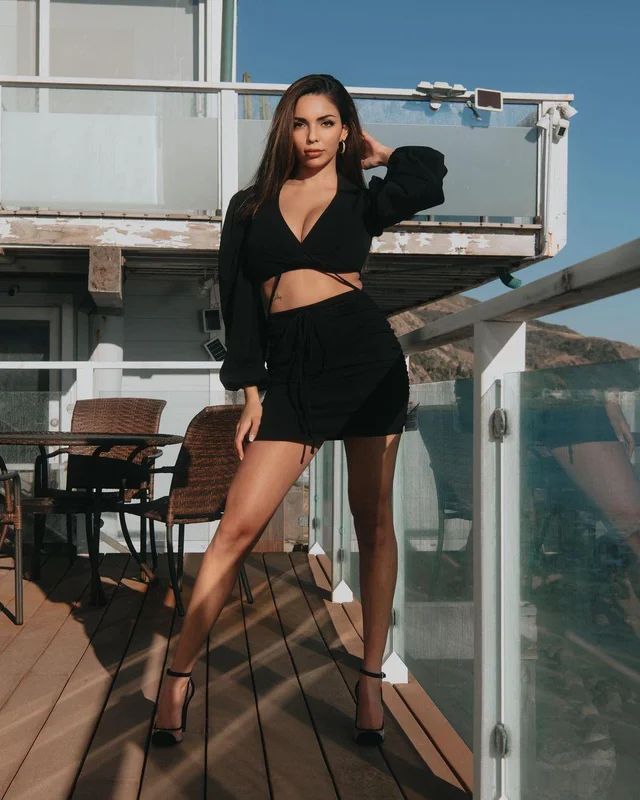 Tara Yazdi Tara Yazdi