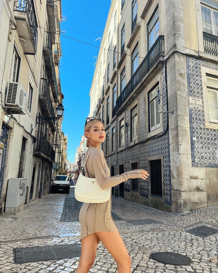 Lily Maymac