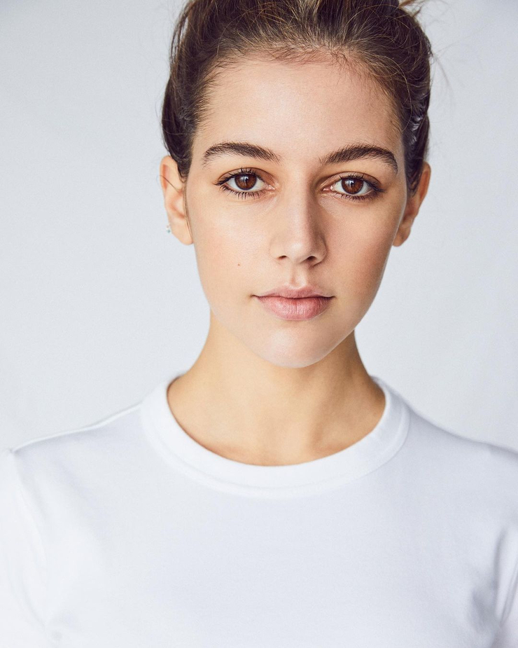 Tia Naris
