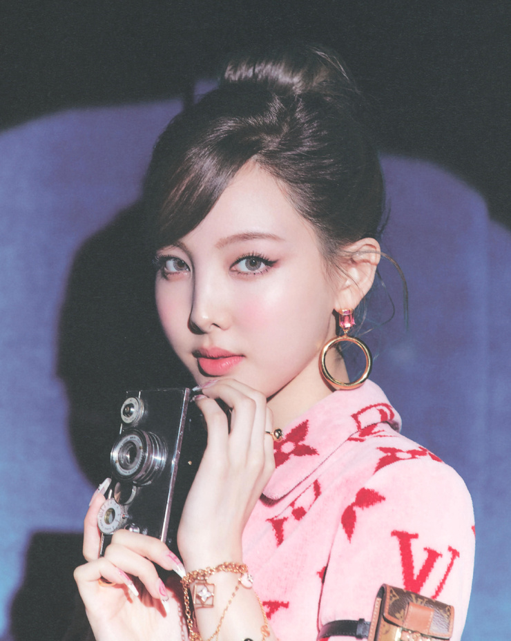 Im Nayeon
