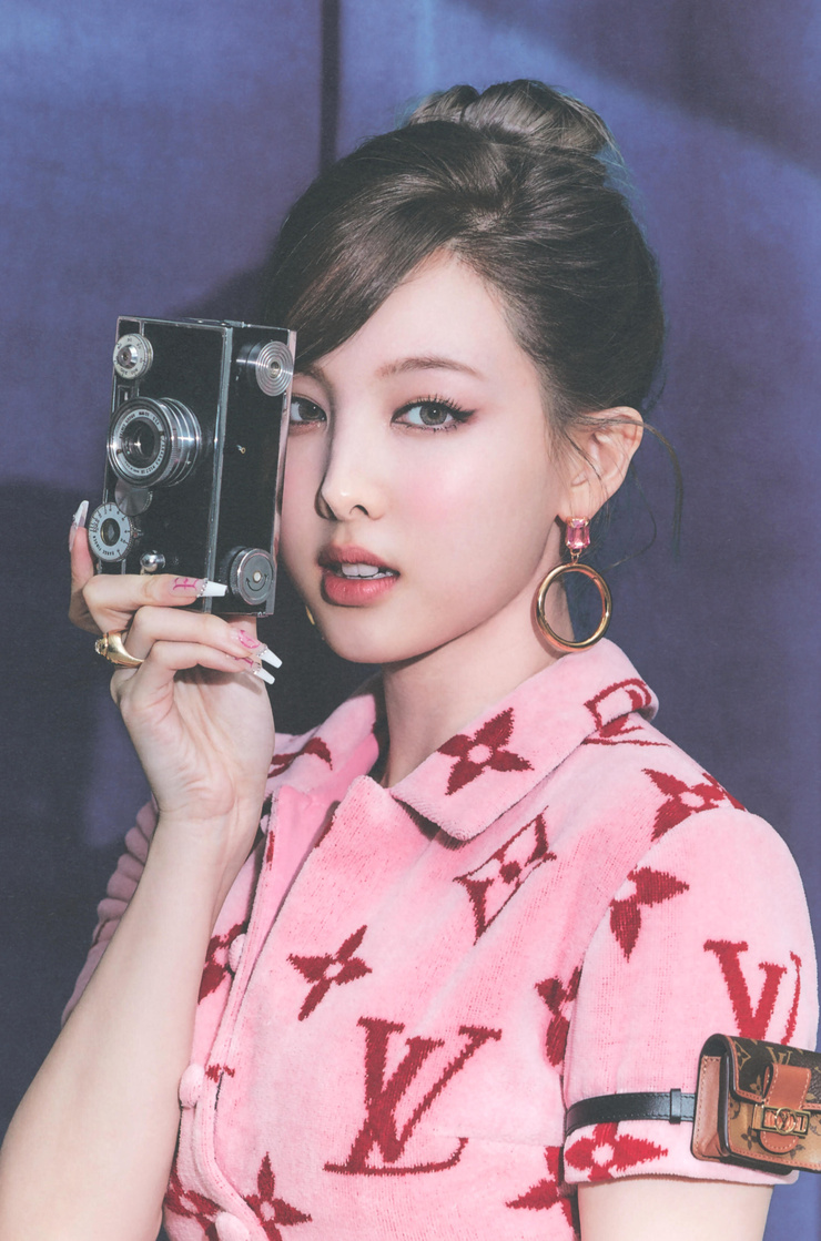 Im Nayeon
