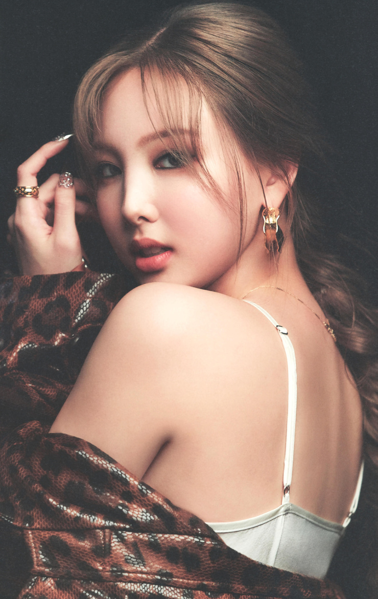 Im Nayeon