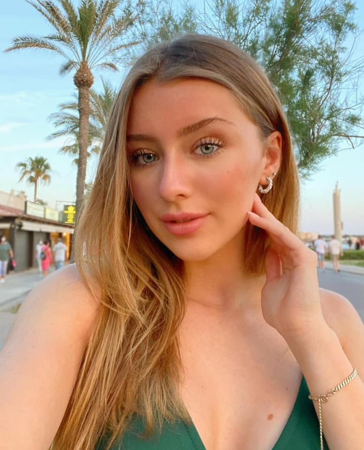 Julia Cacilia