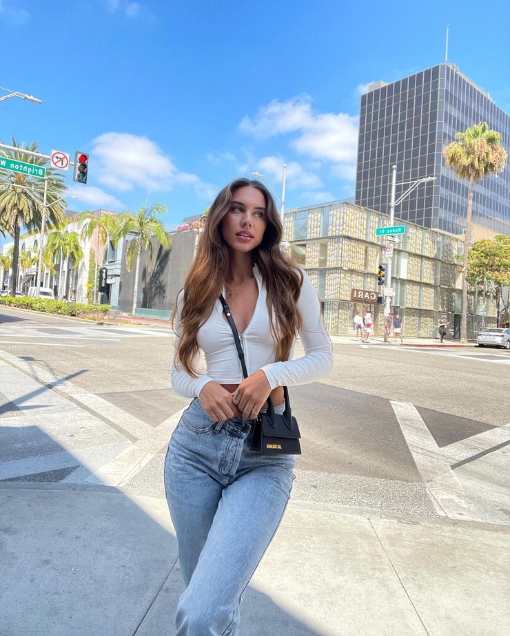 Brit Manuela (model)