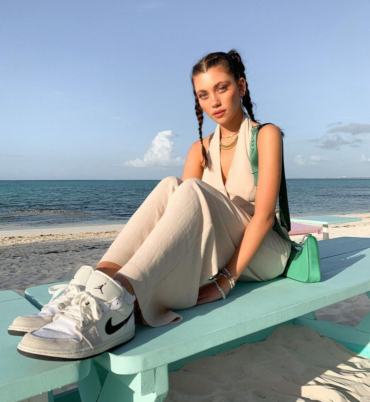 Image of Amelie Zilber