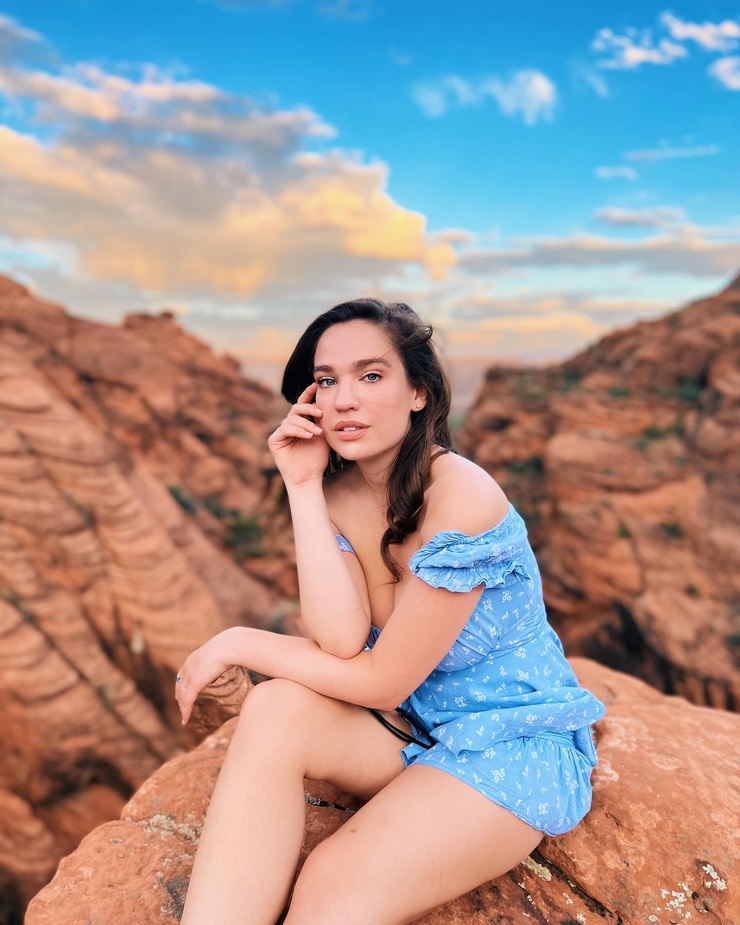 Stephanie Oustalet Stephanie Oustalet