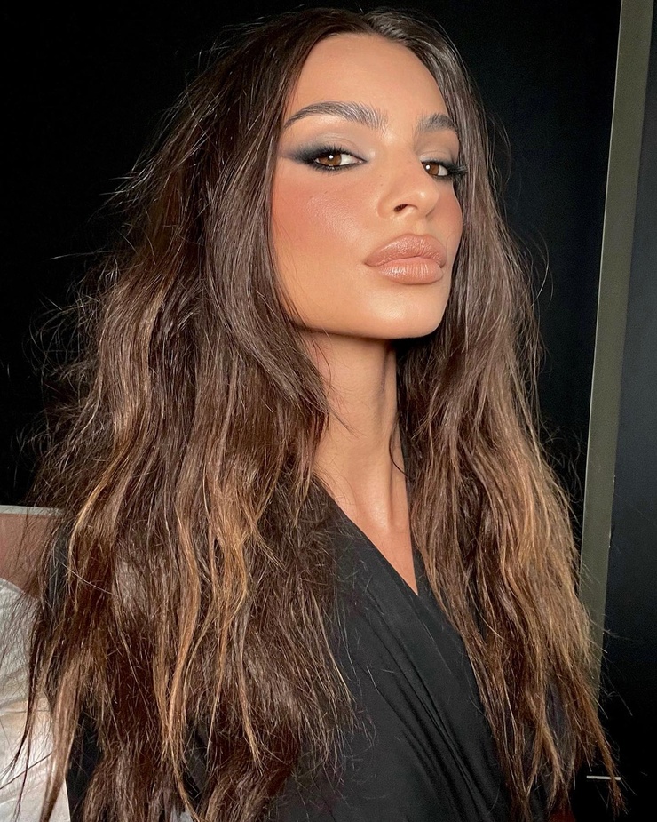 Emily Ratajkowski