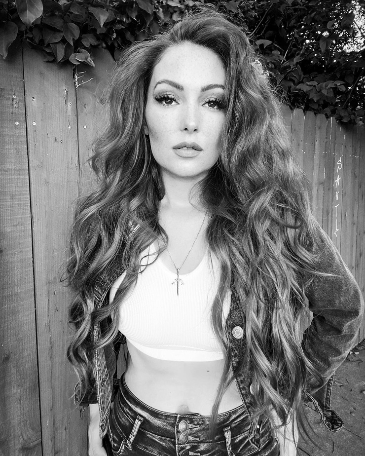Nicole Simone