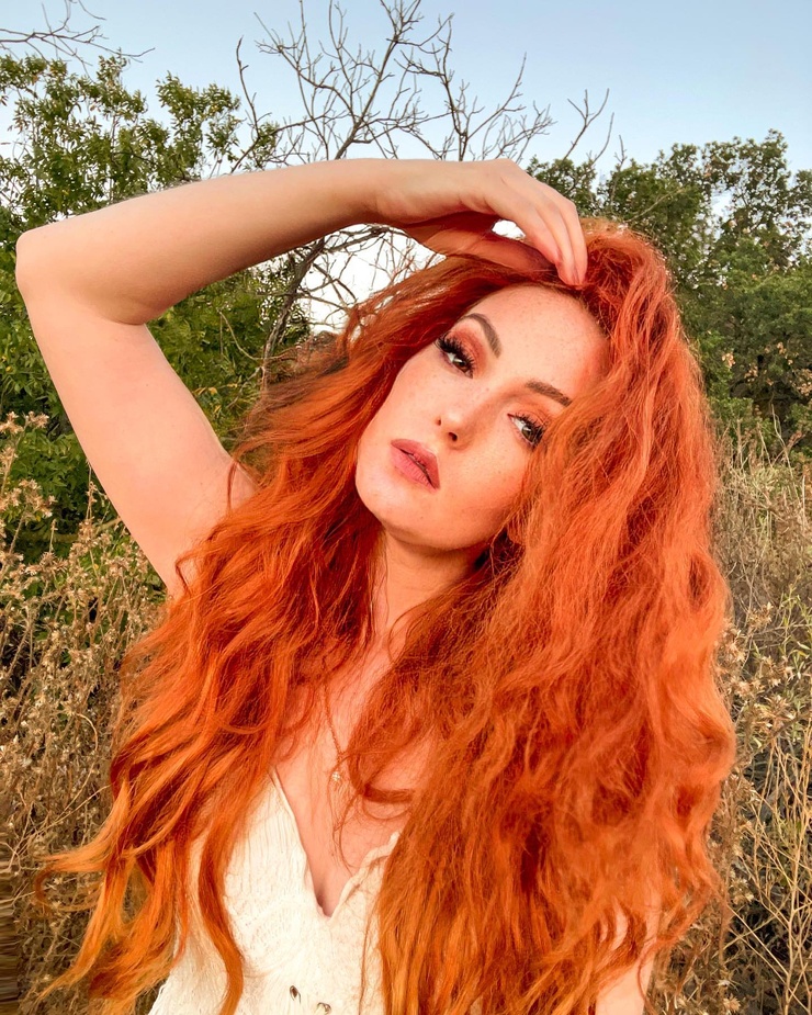 Nicole Simone