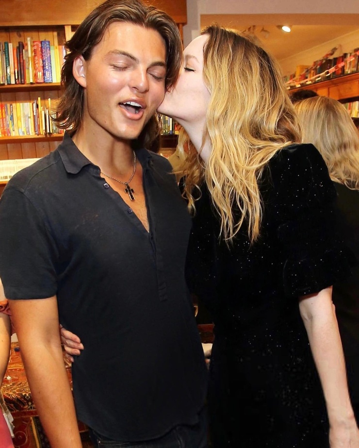 Damian Hurley