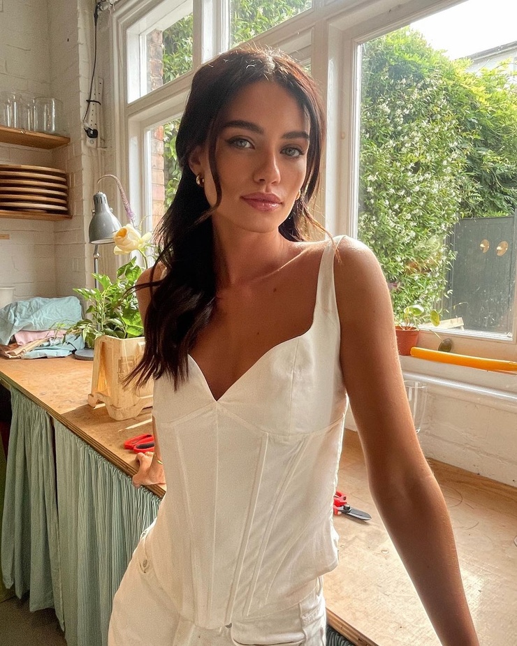 Elle Trowbridge Elle Trowbridge