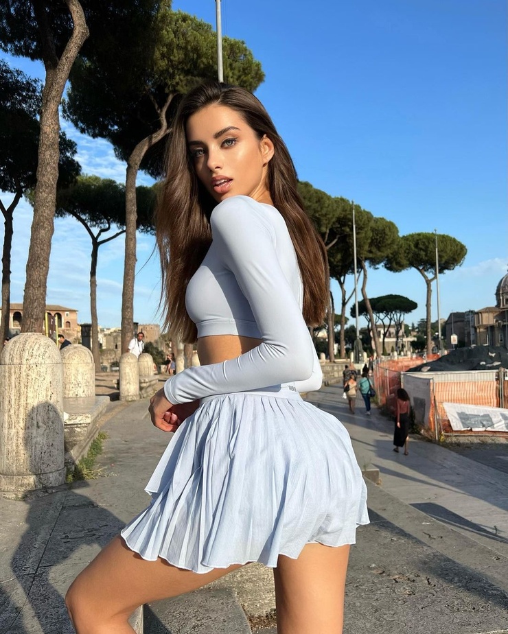 Liza Kovalenkoo Liza Kovalenkoo