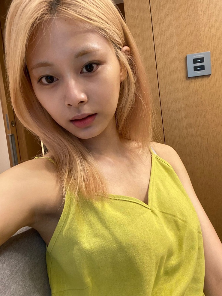 Chou Tzu-yu (Tzuyu)