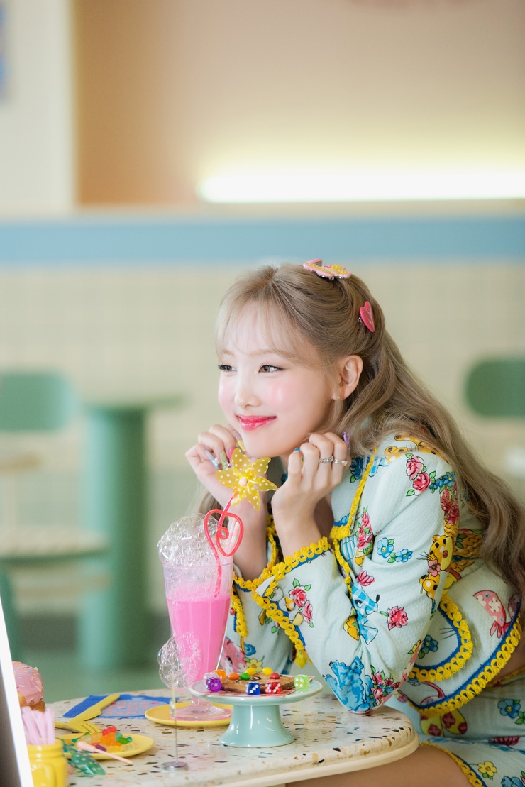 Im Nayeon